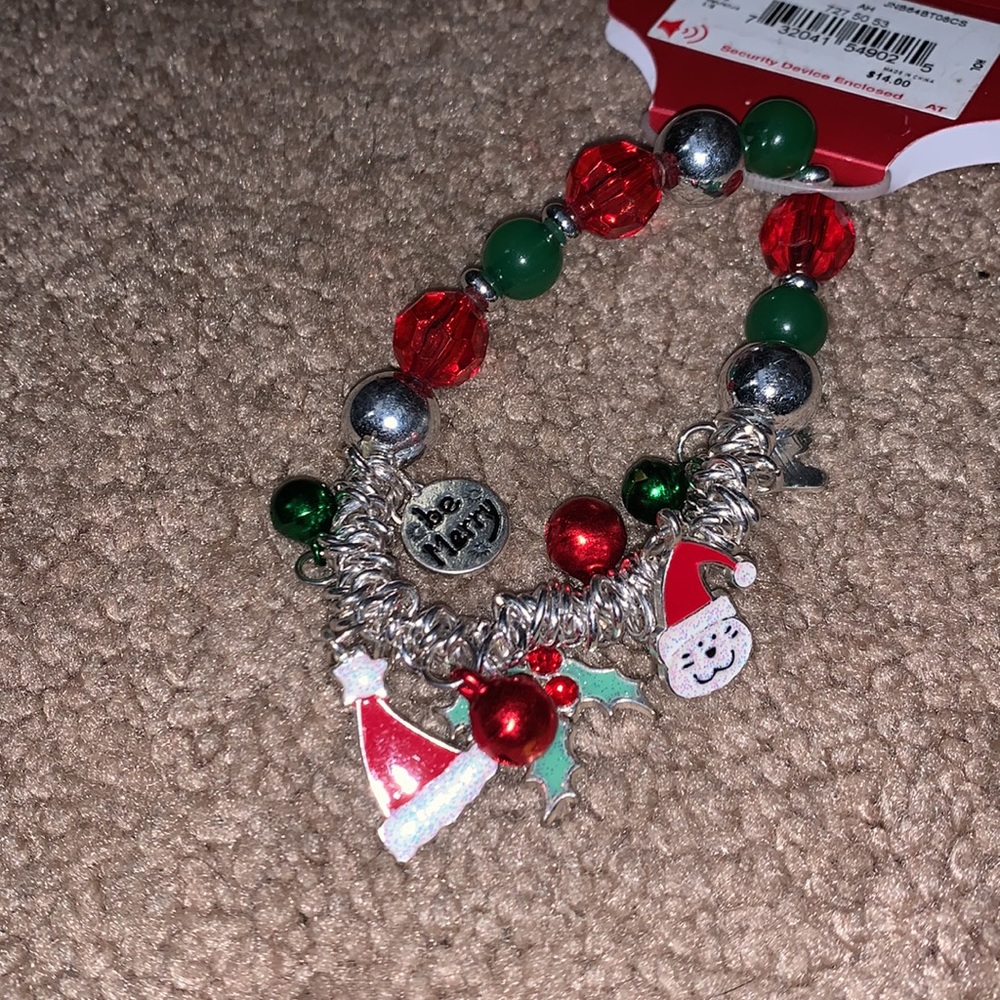 NWT Christmas Beacelet